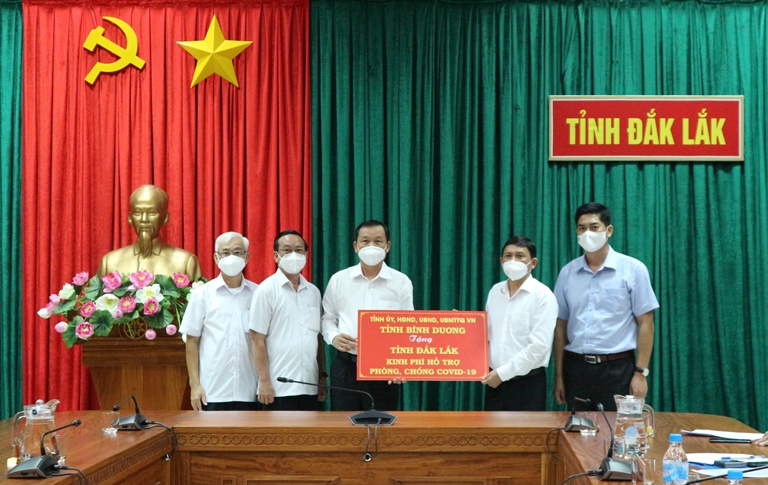 Đoàn Công tác của tỉnh Bình Dương thăm và làm việc tại tỉnh Đắk Lắk